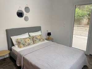 2 bedrooms, desk, soundproofing, iron/ironing board - Sea View Country House Near the Beach  (Άγιοι Θεόδωροι)