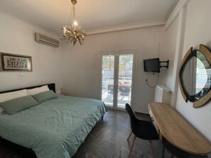 2 bedrooms, desk, soundproofing, iron/ironing board