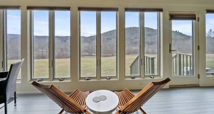 Grand Estate w/ Mountain Views by Evergreen Home