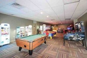 Spielezimmer