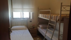 2 bedrooms, free WiFi, bed sheets