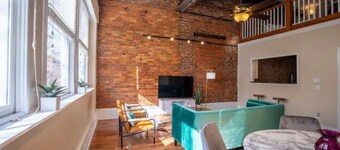Chic Loft, Sleeps 5
