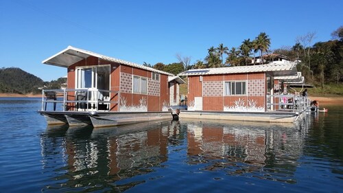 Float Inn