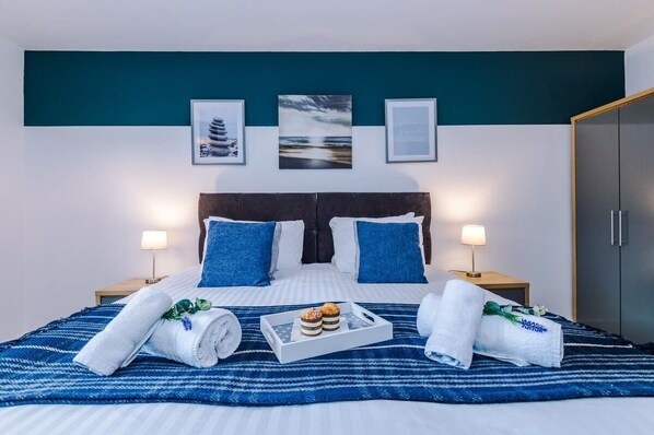 3 bedrooms, iron/ironing board, travel cot, WiFi