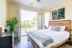 4 bedrooms, travel crib, free WiFi