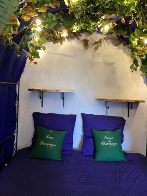 2 bedrooms, desk, iron/ironing board, travel crib