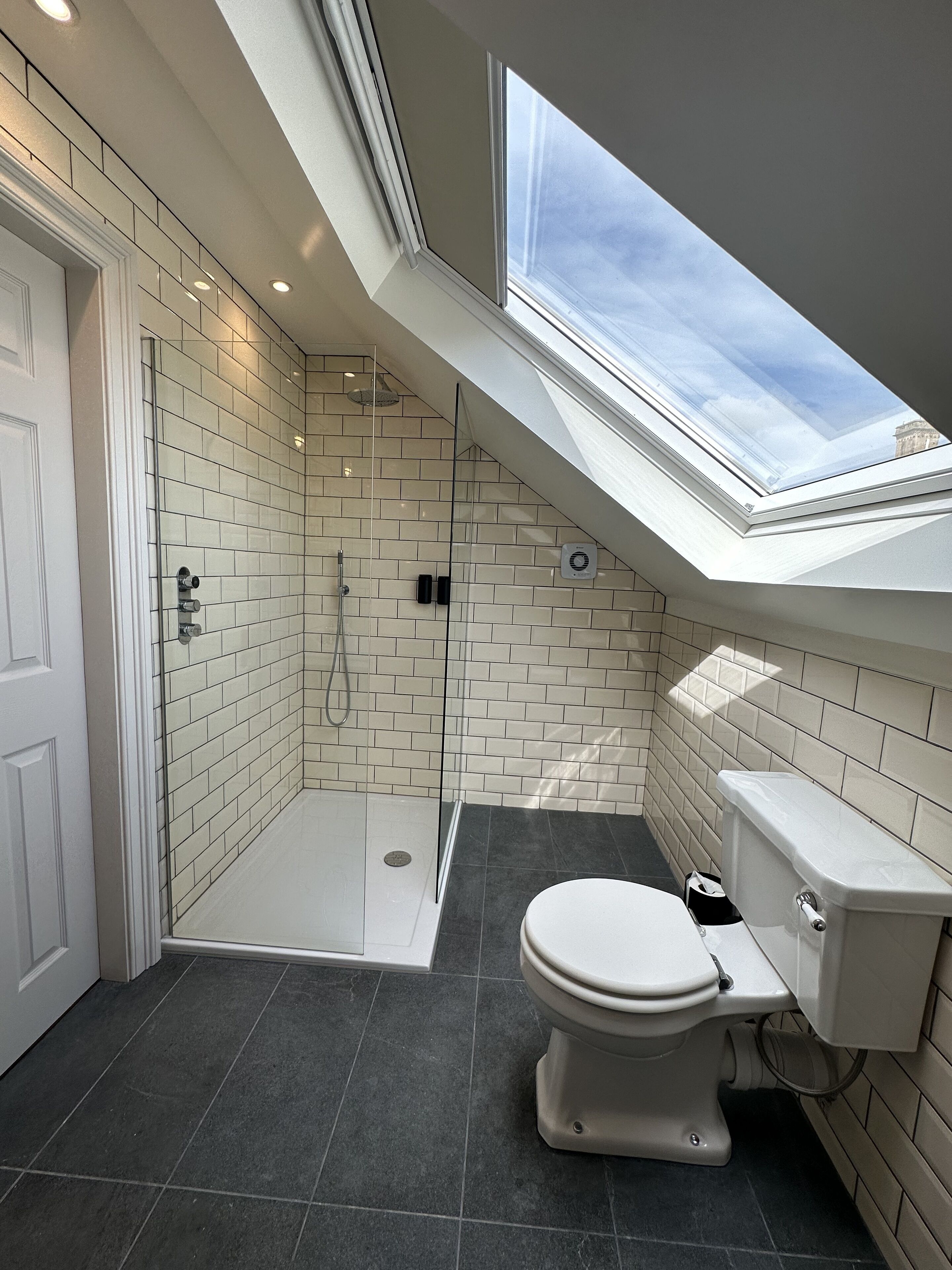 Deluxe-Vierbettzimmer | Badezimmer
