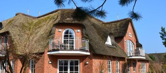 Böhler Butendiek - 5-star vacation apartment under thatch (pet-friendly)