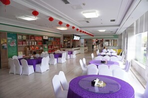 Restaurant - Censhan Hotel (Hengfeng)