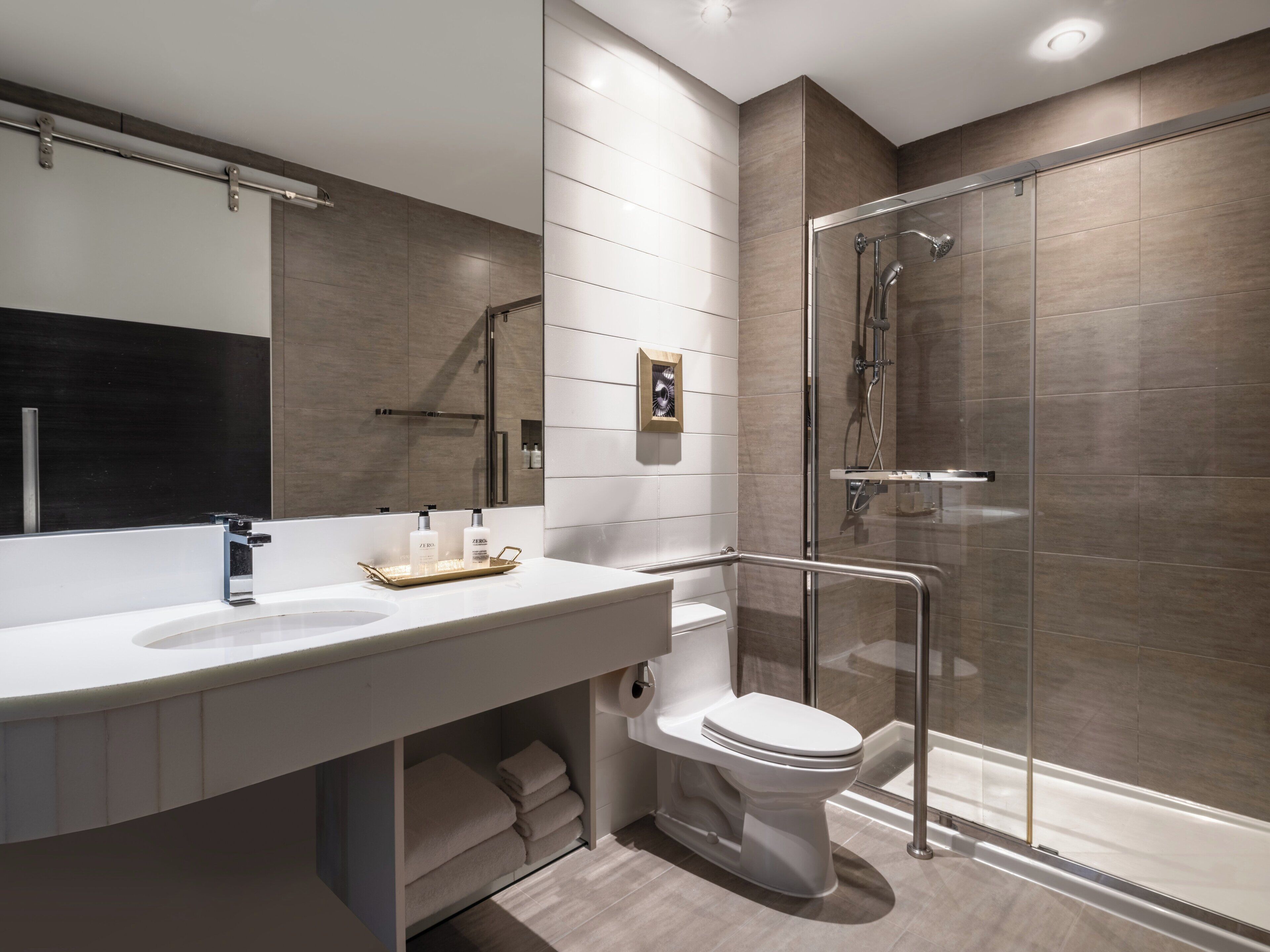 shower, free toiletries, hair dryer, towels