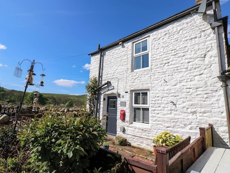 Exterior. Middlehope Cottage