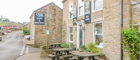 Cottage | Property grounds