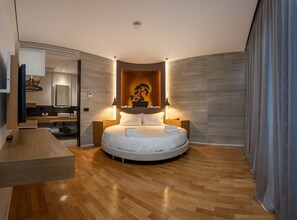 2 Schlafzimmer, Schreibtisch, Bügeleisen/Bügelbrett, WLAN