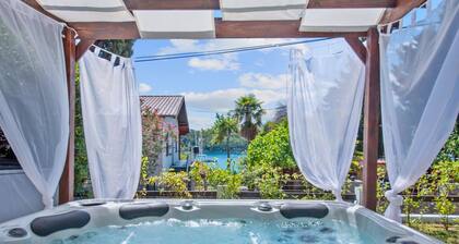 Zvjezda - With hot Tub,next to the Beach - H