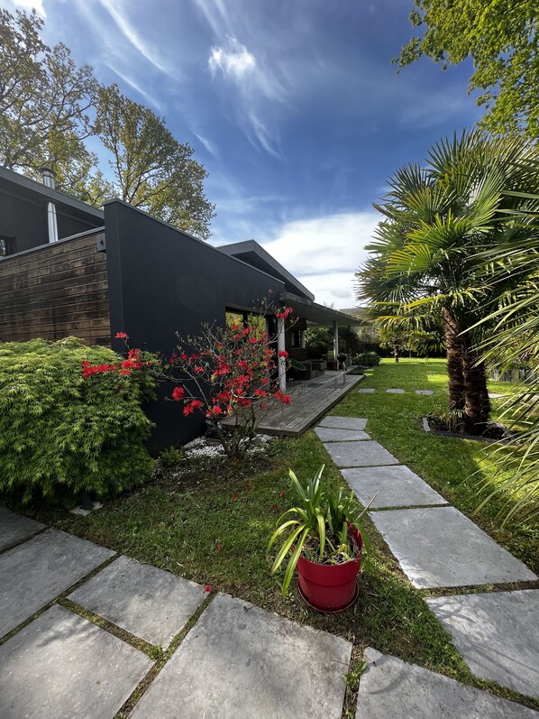 Enceinte de lâhĂ©bergement