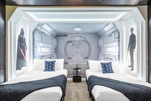 7 Schlafzimmer, Bügeleisen/Bügelbrett, Reisekinderbett, WLAN