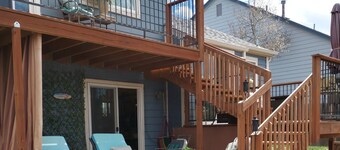 Boho Comfort & Mountain View! Your pup wants u to bring em to the BEST dog park!