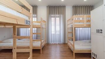Shared Dormitory | Blackout curtains, free WiFi, bed sheets