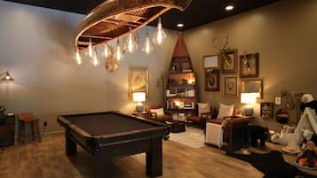 Spielezimmer