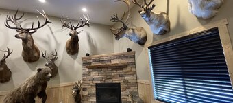 SPORTSMAN'S PARADISE