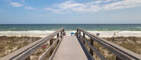 Am Strand, Liegestühle, Strandtücher