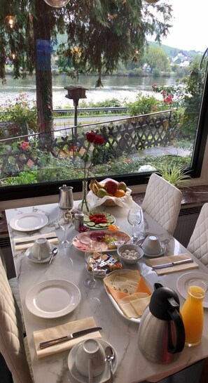مطعم