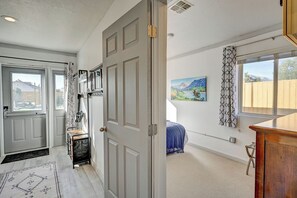 2 bedrooms, desk, free WiFi, bed sheets