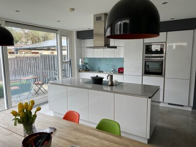 Modern 4 bed house near Dublin City