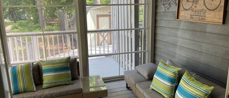 Smart TV, DVD player