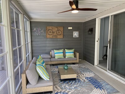 Your Day at Turtle Walk 1 Mile to Bethany Beach w/Trolley ride, 8 BR, 5BA 20G