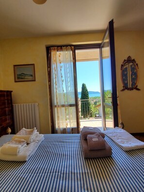 2 Schlafzimmer, Bügeleisen/Bügelbrett, Reisekinderbett, kostenloses WLAN