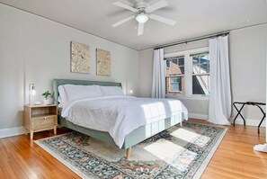 4 bedrooms, desk, iron/ironing board, travel cot