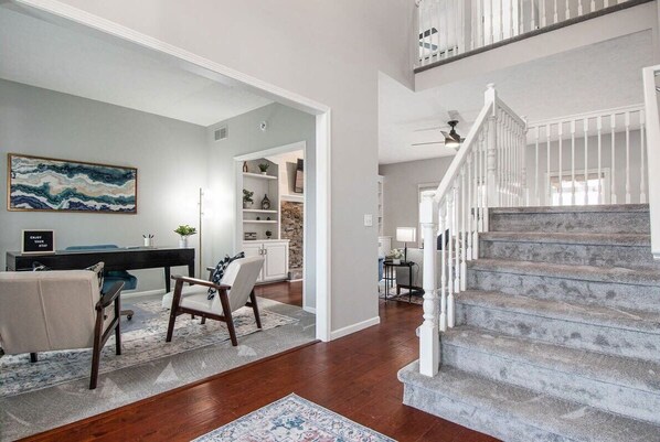 المنشأة من الداخل