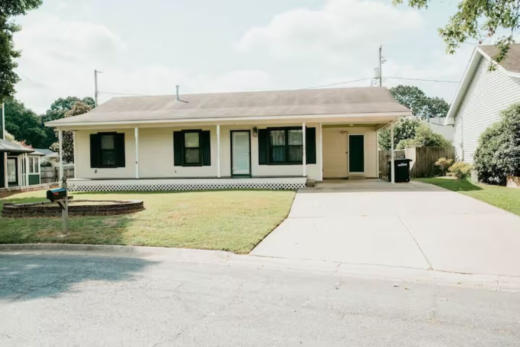 Double Diamond Rentals - Awesome Neighborhood!