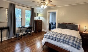 1 habitación, escritorio, wifi gratis y ropa de cama 