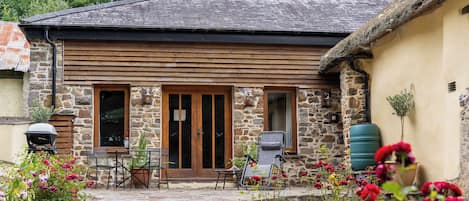 Cottage | Front of property