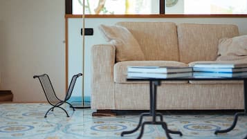 Televisión de pantalla plana de 32 pulgadas con canales digitales