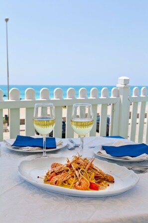 Outdoor dining - Hotel da Gianni - Terra d Acqua Resort (Ugento)