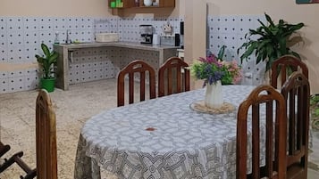 Basic Room | Private kitchen