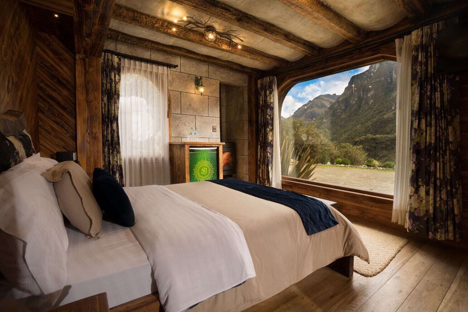Premium bedding, minibar, individually furnished, free WiFi