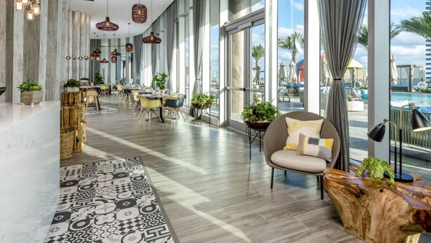 Interior - Stunning Ocean Front Condo with Large Terrace (Hollywood)