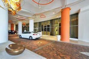 Property grounds - Stunning Ocean Front Condo with Large Terrace (Hollywood)