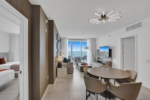 2 bedrooms, iron/ironing board, travel cot, WiFi