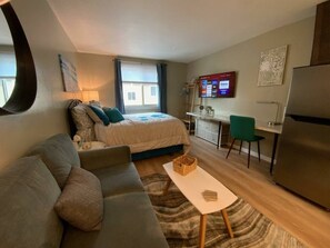 Iron/ironing board, free WiFi, bed sheets