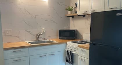Twin Oaks Extended Stay Studio - 2817 Apt 3