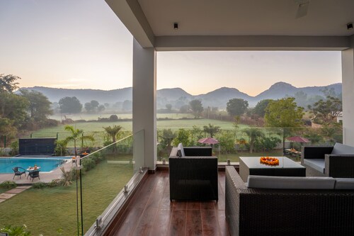 RASA Luxe- A luxurious stay at the heart of nature!