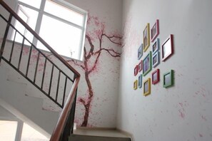 Interior - Luguhu Aishang Hotel (Ninglang)