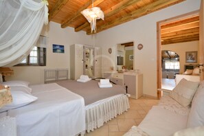 3 chambres, fer et planche Ă repasser, Wi-Fi gratuit, draps fournis