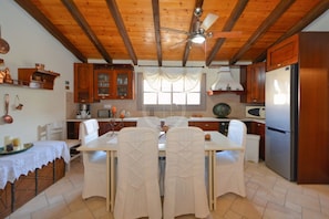 Fridge, oven, coffee/tea maker, cookware/dishes/utensils