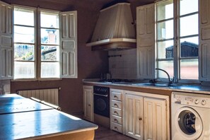 Private kitchen - Houmi House A Ponte Nova (Boimorto)